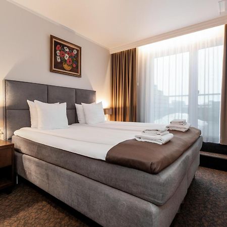 Adoryal Hotell Tallinn Exterior photo