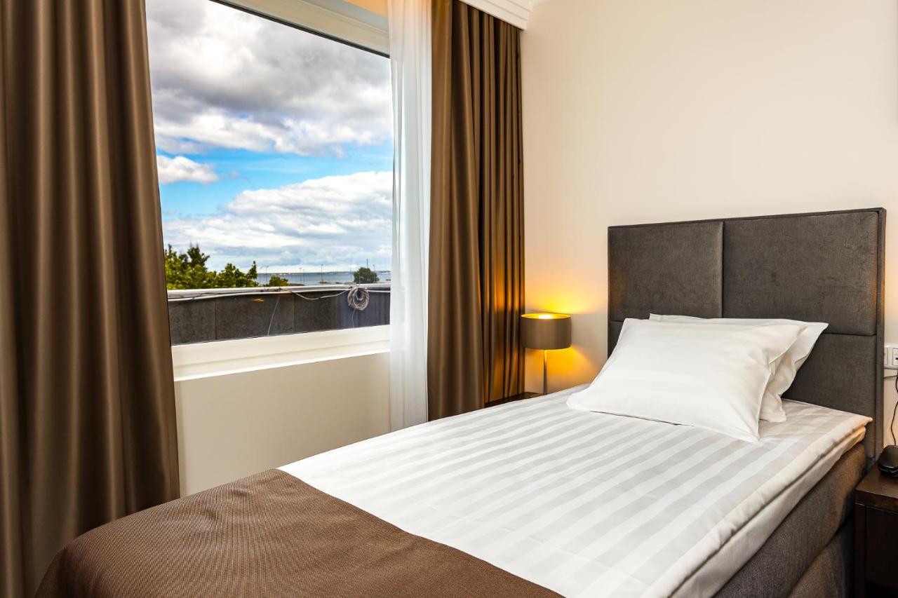 Adoryal Hotell Tallinn Exterior photo