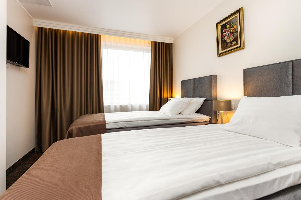 Adoryal Hotell Tallinn Exterior photo