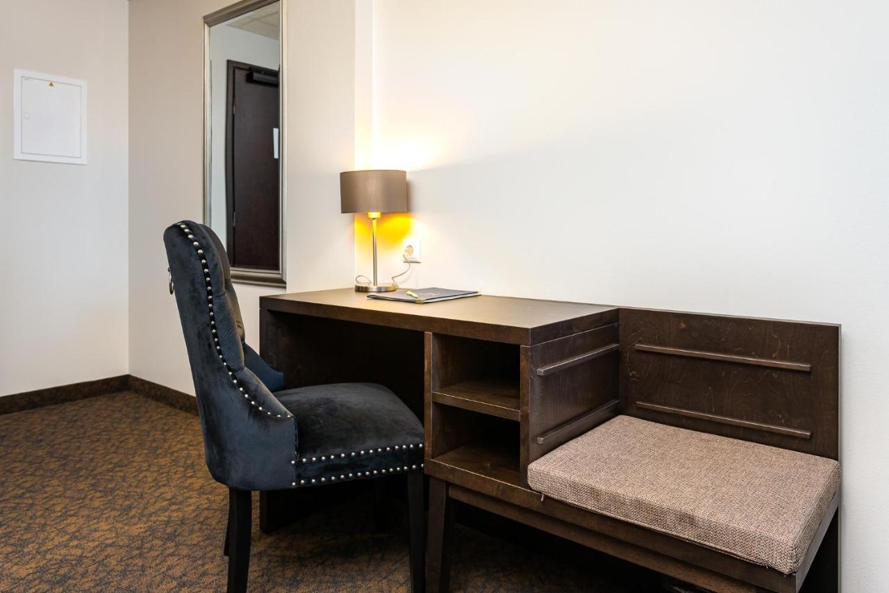 Adoryal Hotell Tallinn Exterior photo